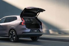 Volvo Cars reveals the new XC70 – a plug-in hybrid for every journey