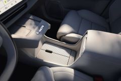 Volvo Cars reveals the new XC70 – a plug-in hybrid for every journey
