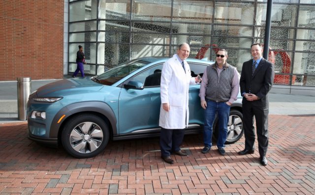 Hyundai delivers the first 2019 Kona Electric First 2019 Hyundai Kona Electric Delivery