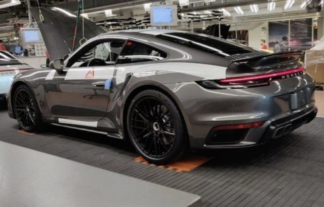 2020 Porsche 911 Turbo Leak