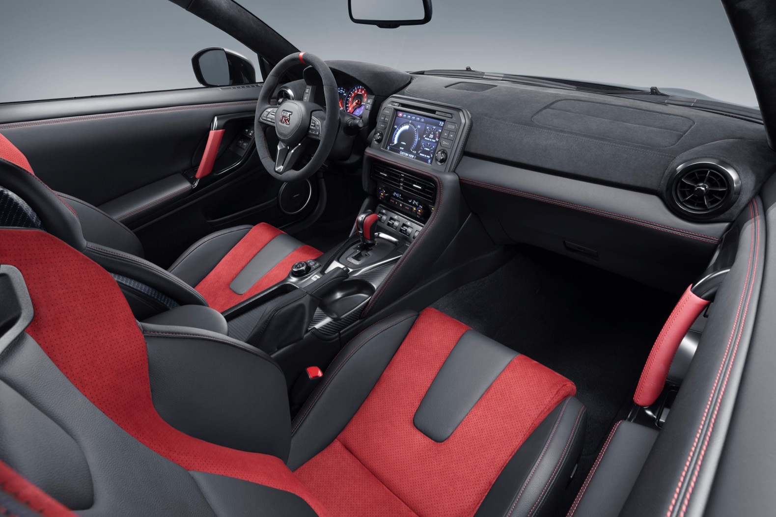 Nissan GTR r35 салон