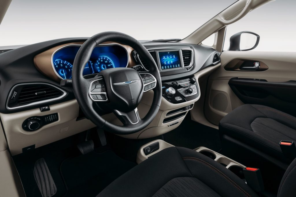 2020 Chrysler Voyager