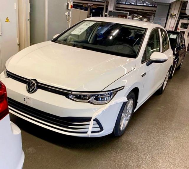 2020 VW Golf Leak