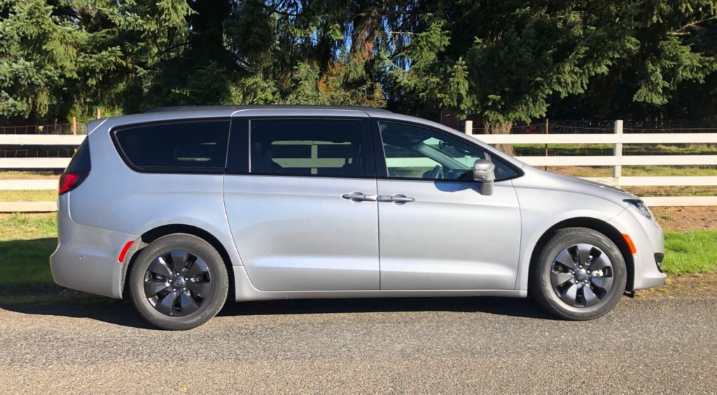 2020 Chrysler Pacifica Hybrid Review