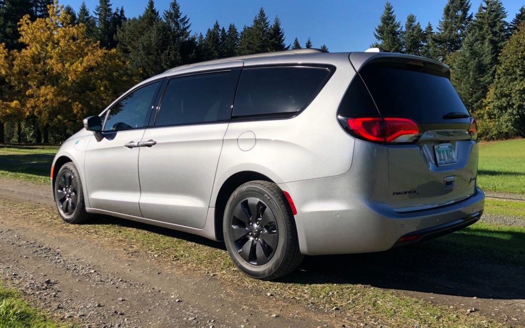 2020 Chrysler Pacifica Hybrid Review