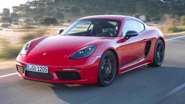 Porsche extends its warranties three months due to the coronavirus