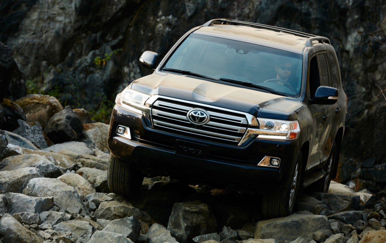 Toyota Land Cruiser 2019 Wnętrze