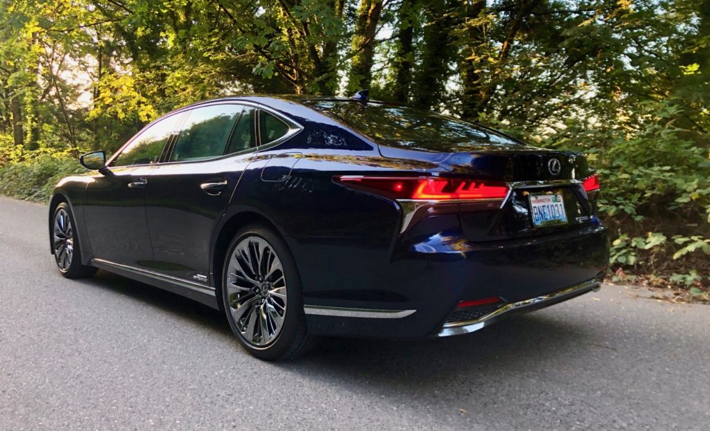 2019 Lexus LS 500h Review