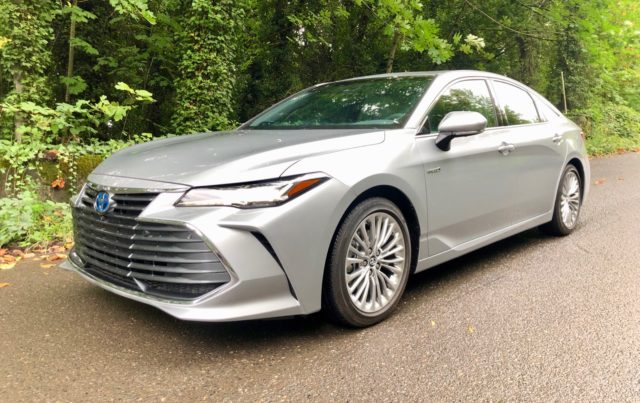 2020 Toyota Avalon Hybrid Review