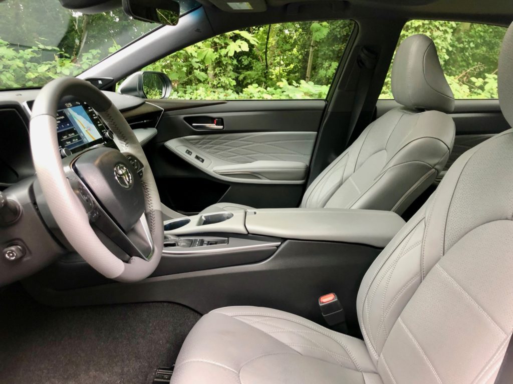 2020 Toyota Avalon Hybrid Review