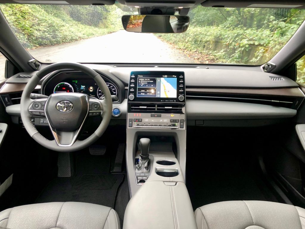 2020 Toyota Avalon Hybrid Review