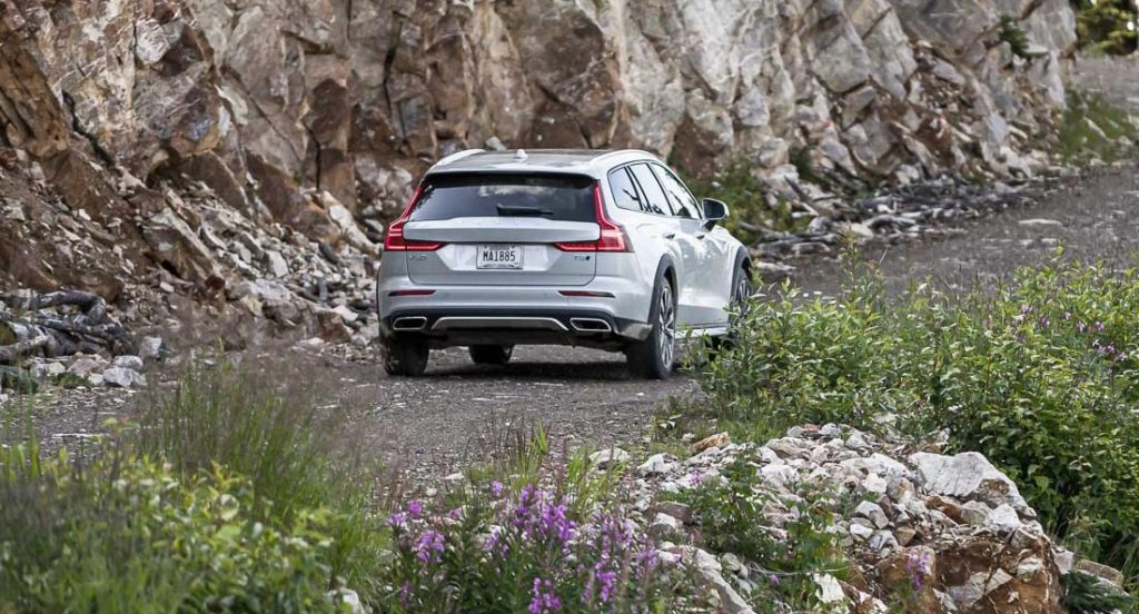 2020 Volvo V60 Cross Country Review