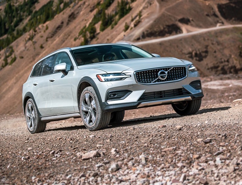 2020 Volvo V60 Cross Country is as butch as it is beautiful - CNET