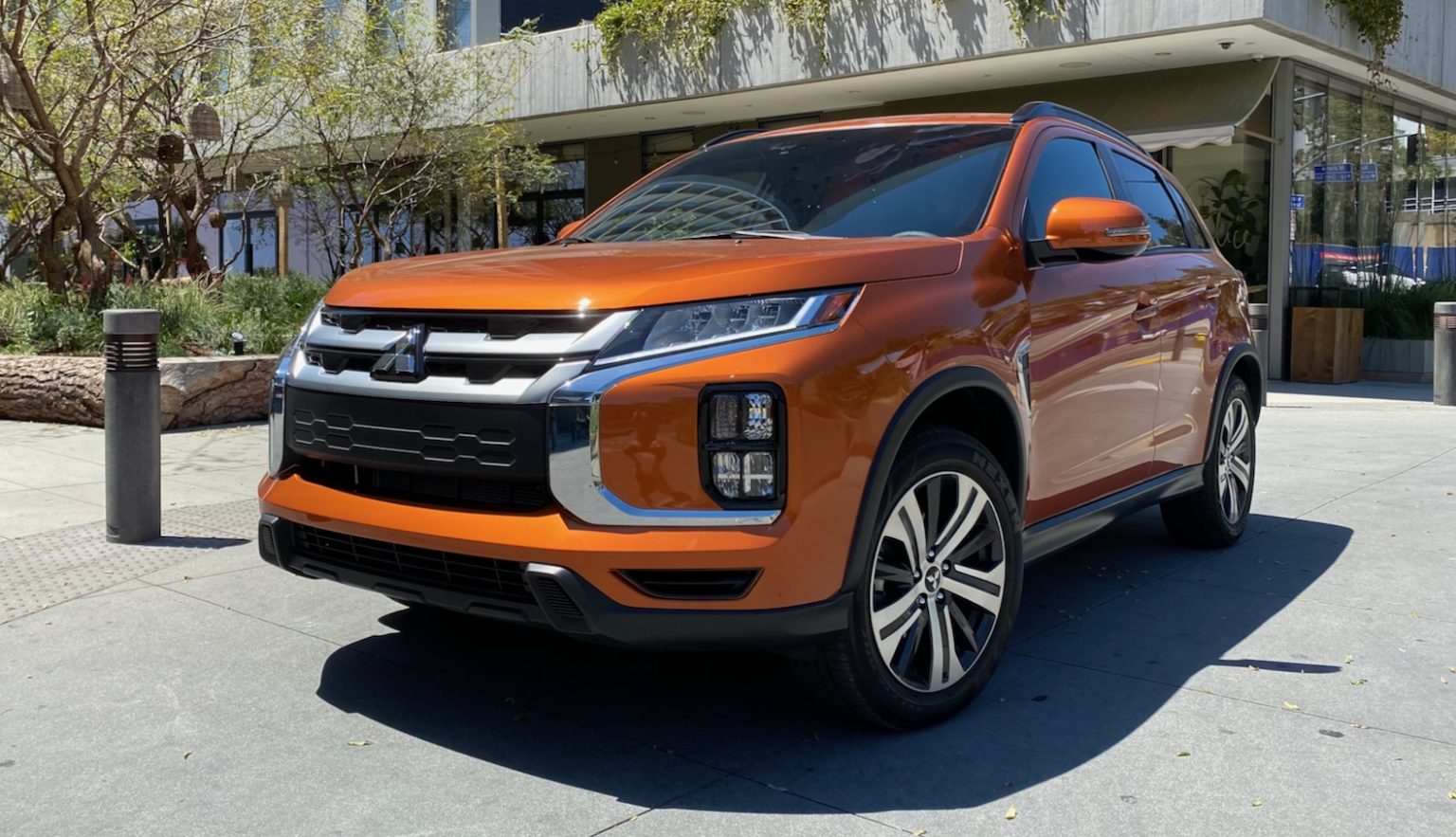 Mitsubishi outlander sport 2020 Mitsubishi outlander sport 2020