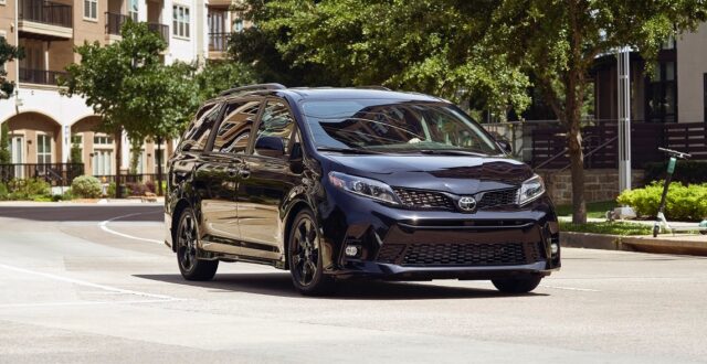 2020 Toyota Sienna Review