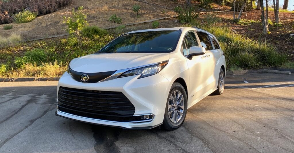 2021 Toyota Sienna Review