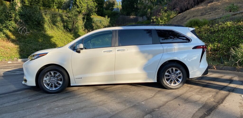 2021 Toyota Sienna Review