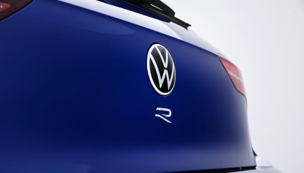 2021 Volkswagen Golf R Teaser