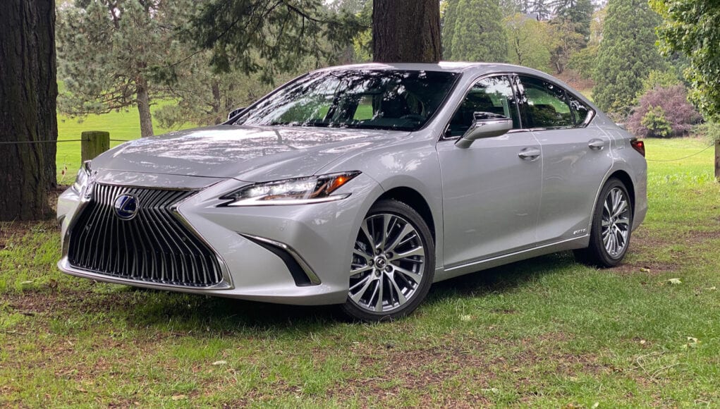 2020 Lexus ES 300h Review