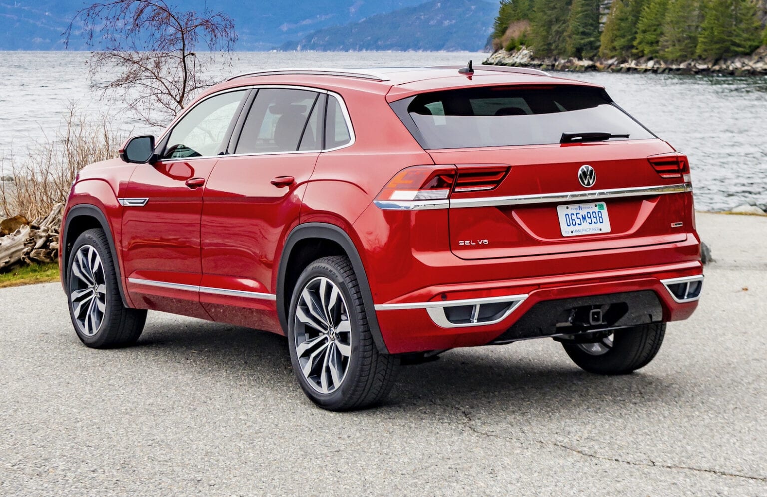 2020 Volkswagen Atlas Cross Sport Review Bringing space and style to