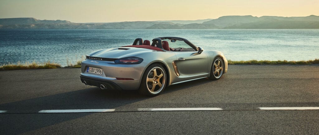 2021 Porsche 718 Boxster 25