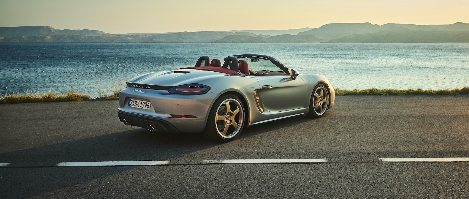 2021 Porsche 718 Boxster 25