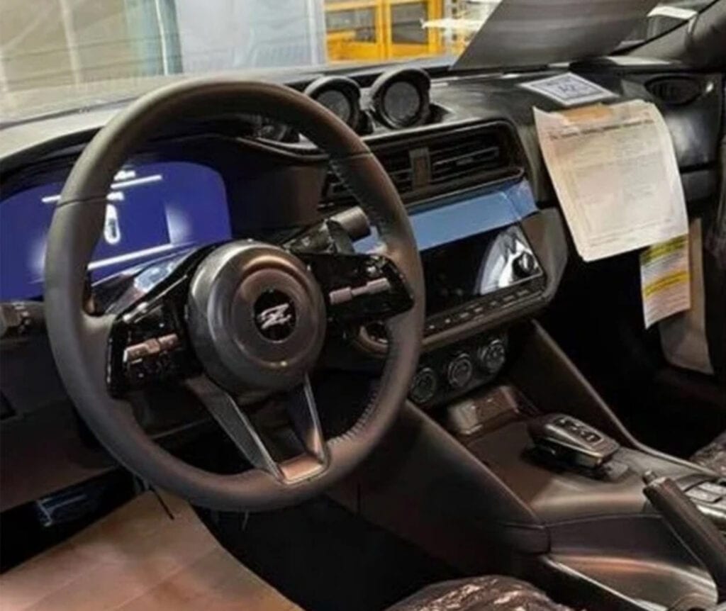 2022 Nissan 400Z Leak