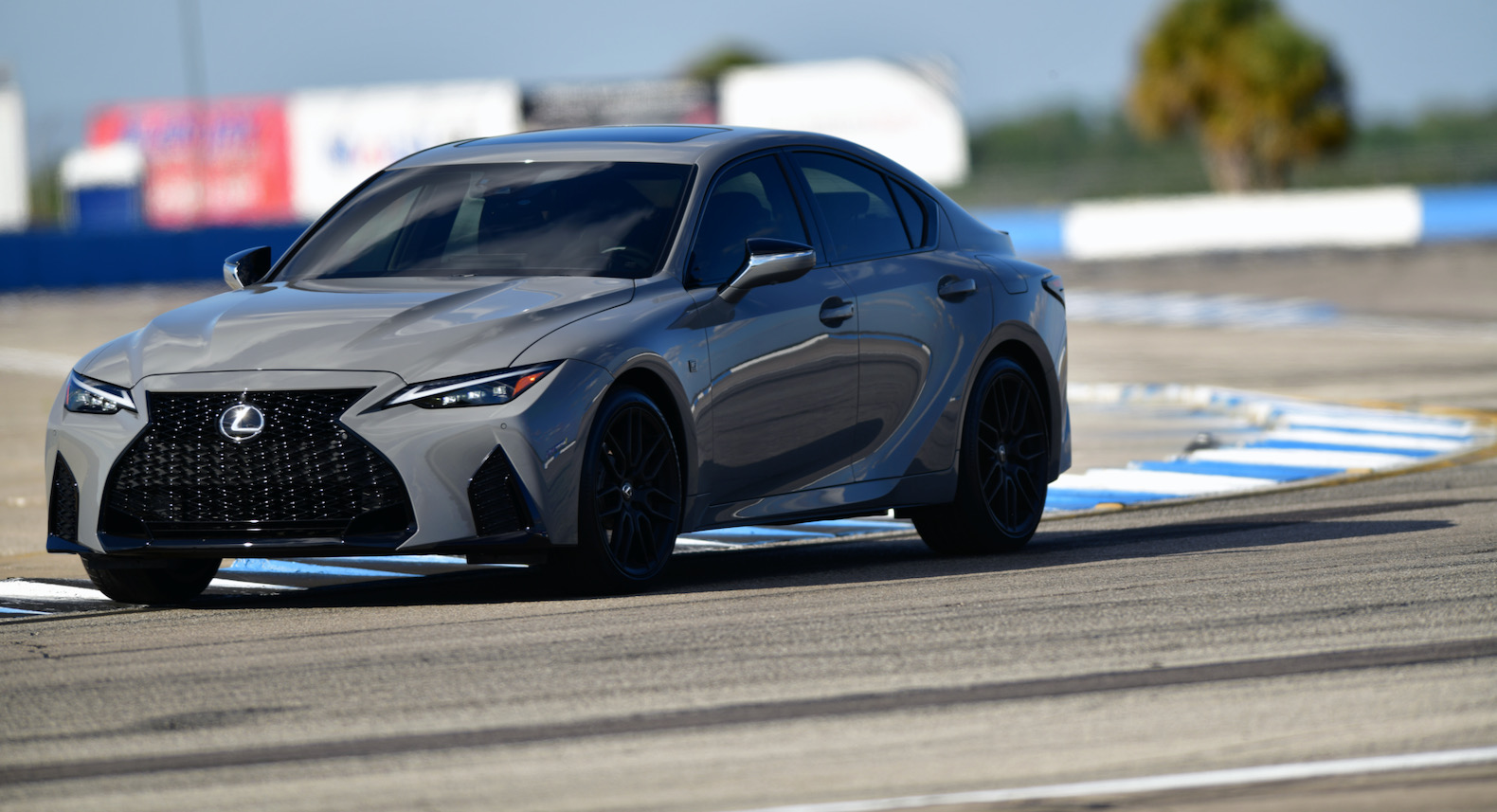 Lexus F Sport Neu Interesse手帳 評価
