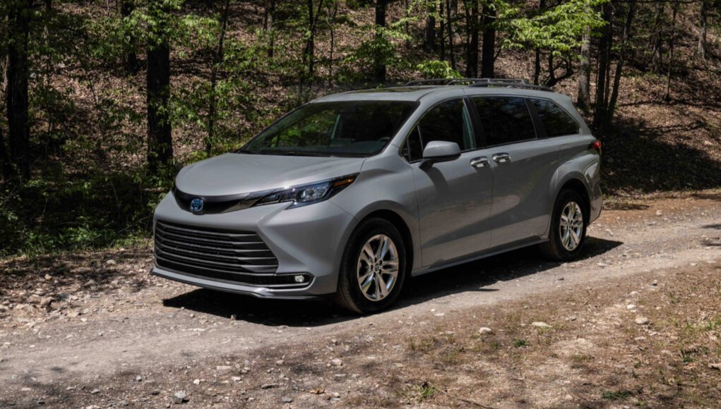 2022 Toyota Sienna Woodland Special Edition