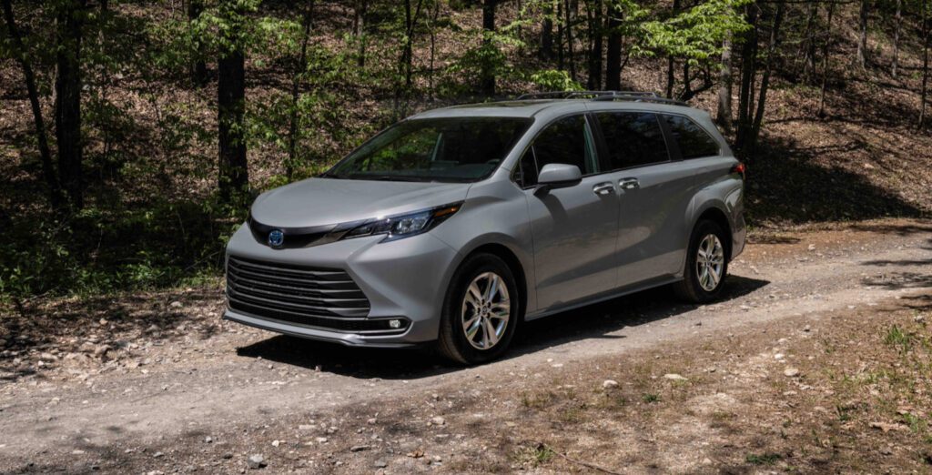 2022 Toyota Sienna Woodland Special Edition