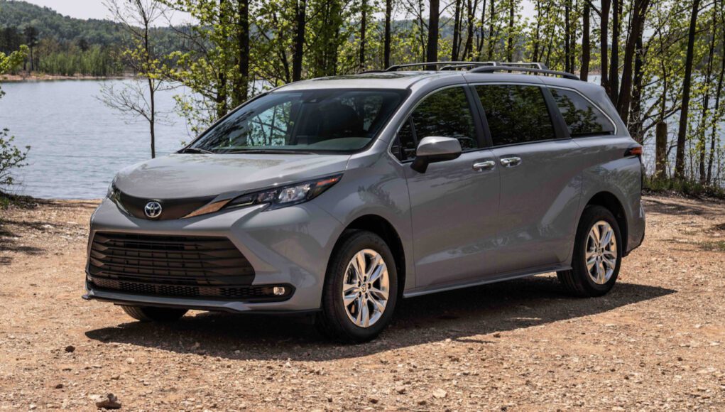 2022 Toyota Sienna Woodland Special Edition