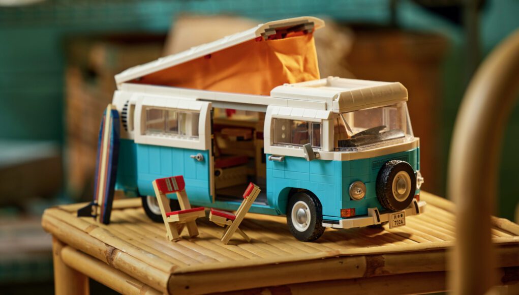 Lego Volkswagen T2 Camper Van