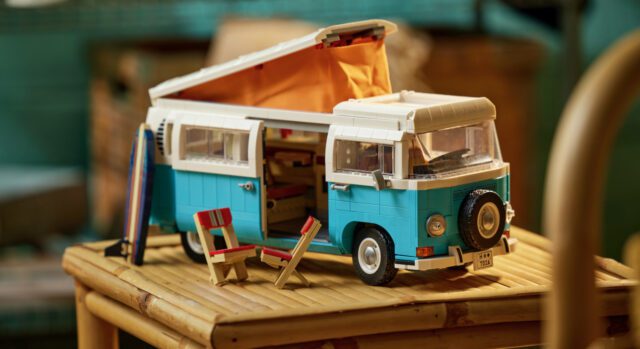 Lego Volkswagen T2 Camper Van brings you back to the past Lego Volkswagen T2 Camper Van