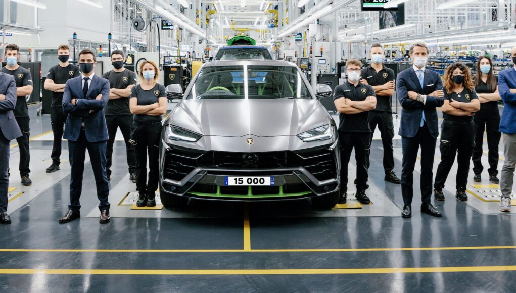 15,000th Lamborghini Urus