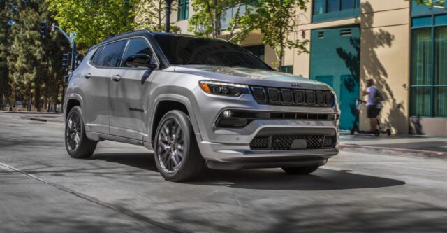 2022 Jeep Compass starts at $26,490 2022 Jeep Compass High Altitude