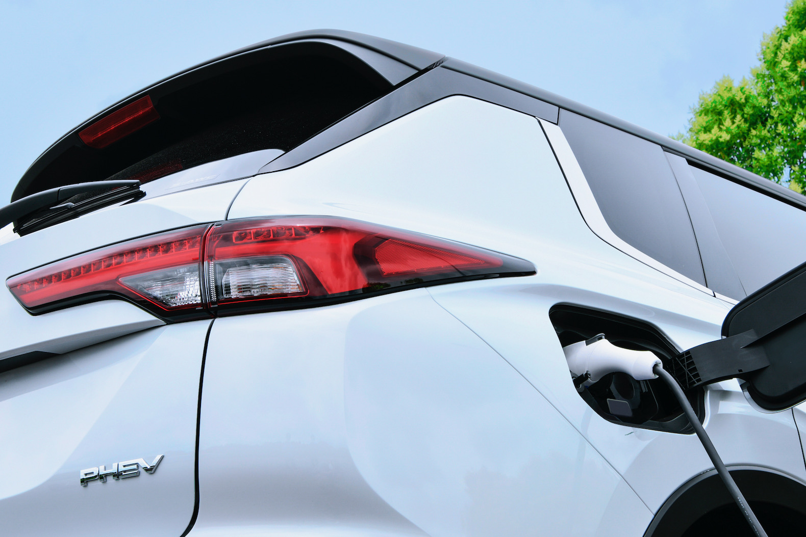 2023 Mitsubishi Outlander PHEV
