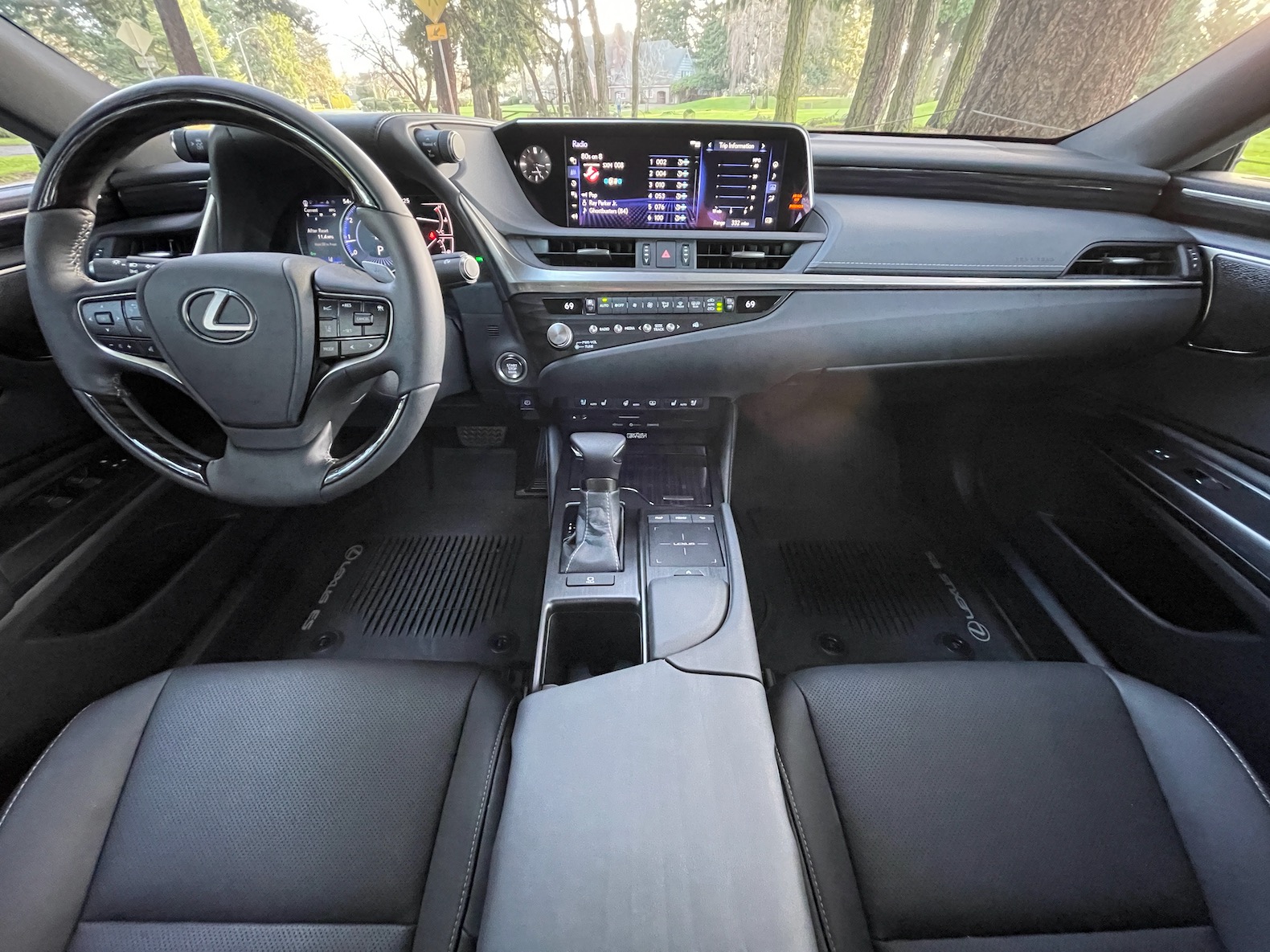 2021 Lexus ES 250 Review