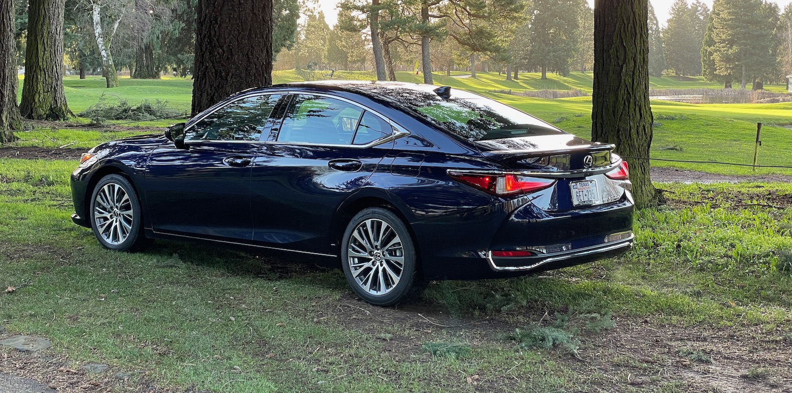2021 Lexus ES 250 Review