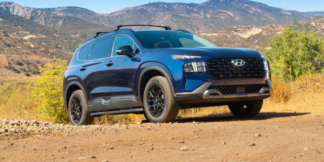 2022 Hyundai Santa Fe XRT makes it a bit more rugged 2022 Hyundai Santa Fe XRT