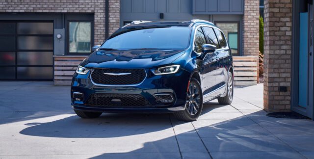 2021 Chrysler Pacifica Review