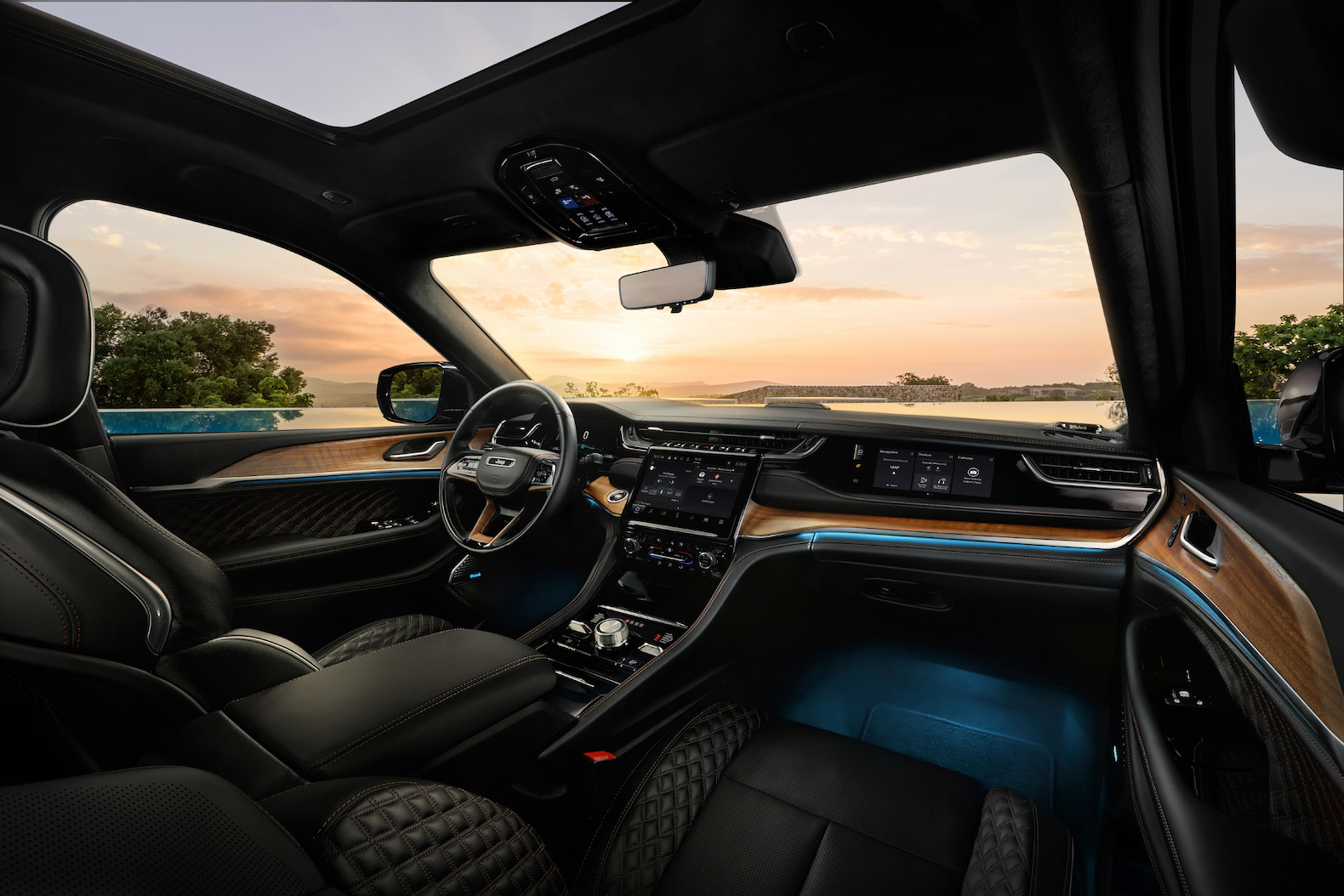 2022 Jeep Grand Cherokee Summit Reserve