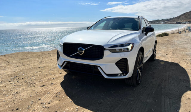 2022 Volvo XC60 Review