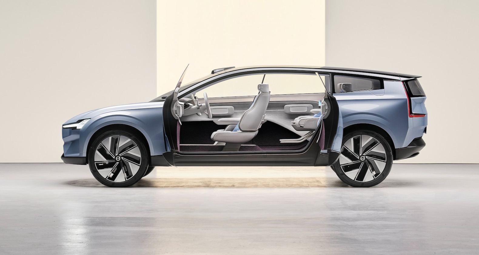Volvo Concept Recharge