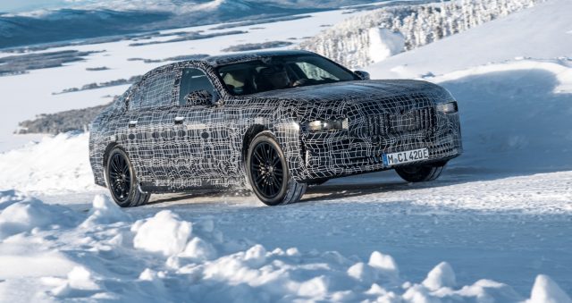 BMW i7