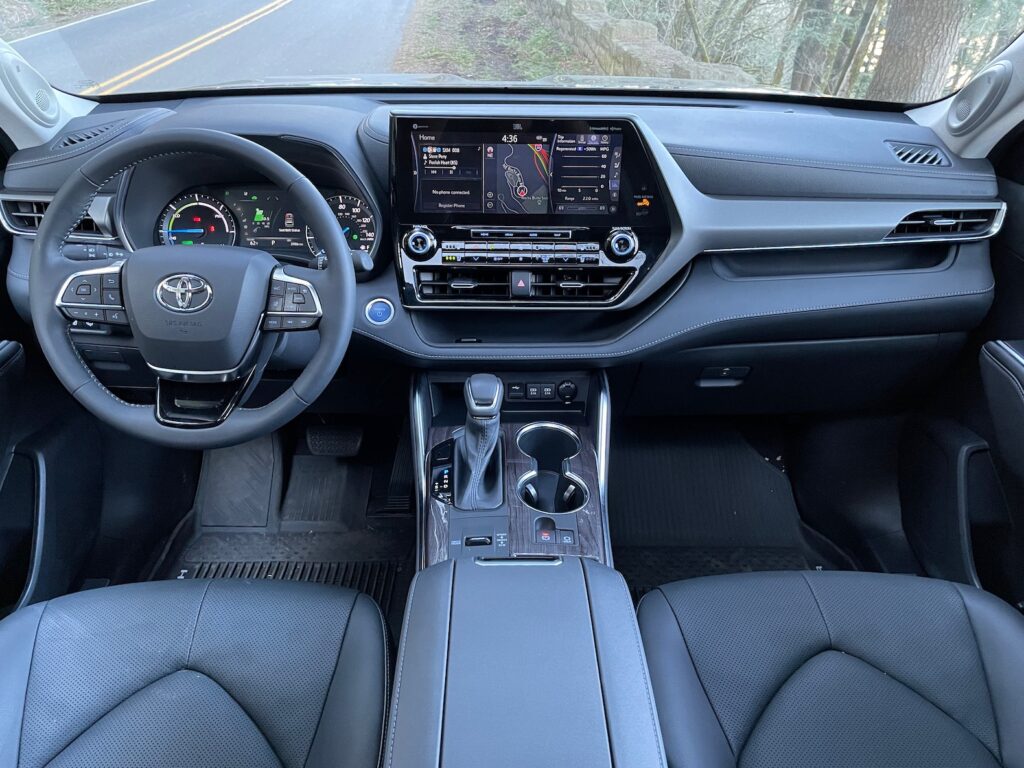 2021 Toyota Highlander Hybrid Review