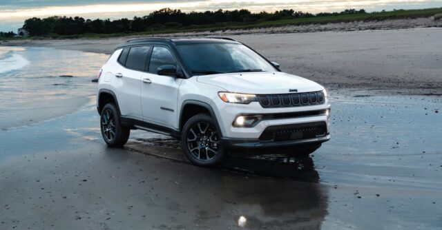 2022 Jeep Compass Altitude Package