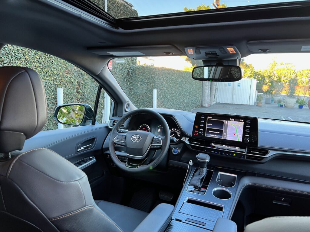 2022 Toyota Sienna Woodland Edition Review