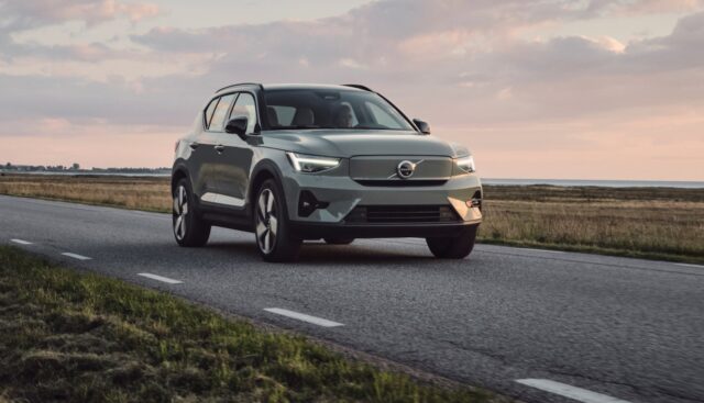 Volvo XC40 Recharge Twin, Sage Green