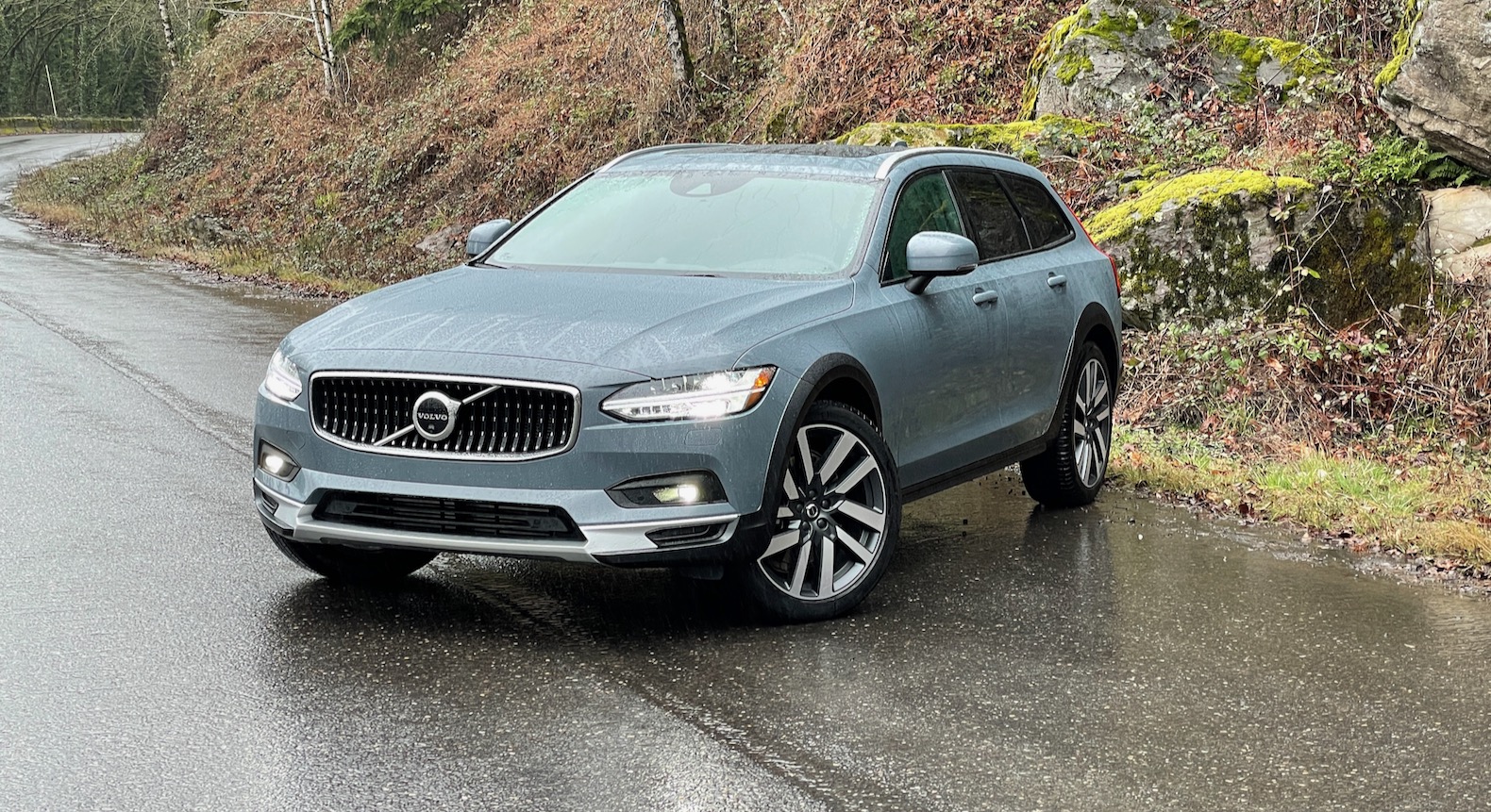 2021 Volvo V90 Review, Pricing, and Specs