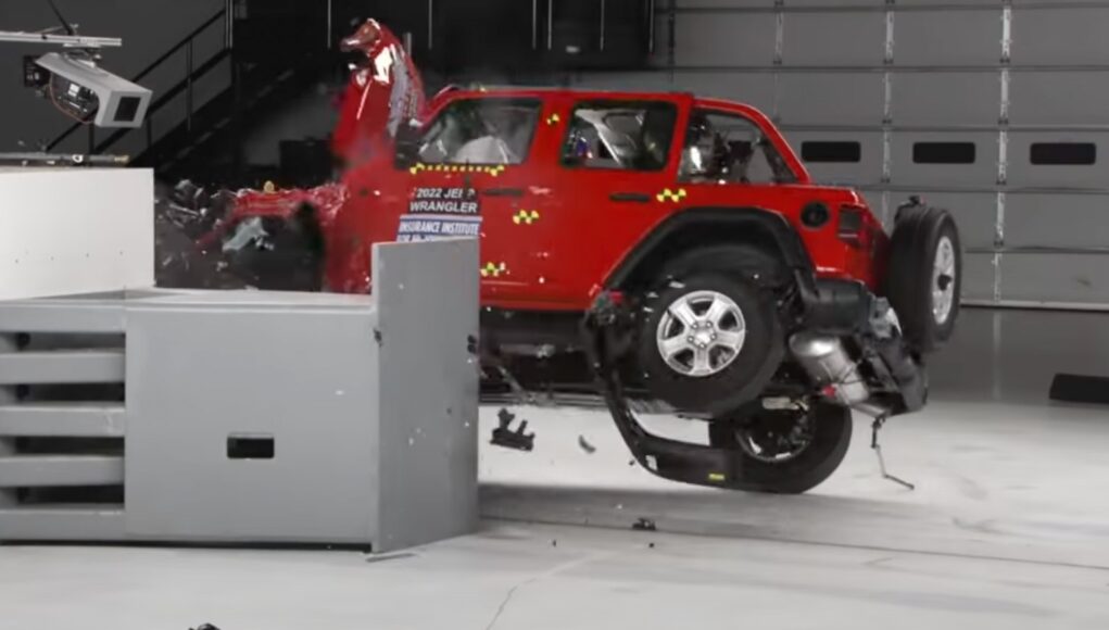 2022 Jeep Wrangler IIHS